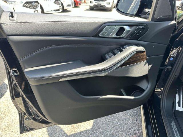 used 2021 BMW X7 car, priced at $34,790