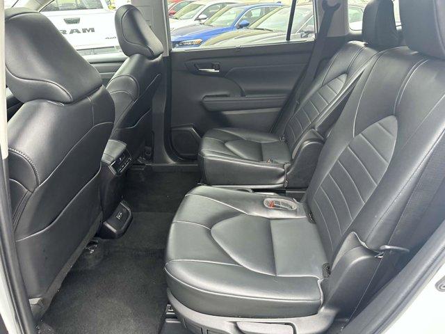 used 2022 Toyota Highlander car, priced at $28,490