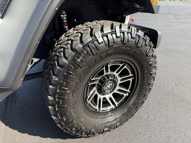 used 2021 Jeep Gladiator car, priced at $45,991