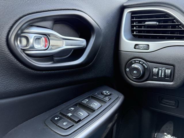 used 2021 Jeep Cherokee car, priced at $16,855