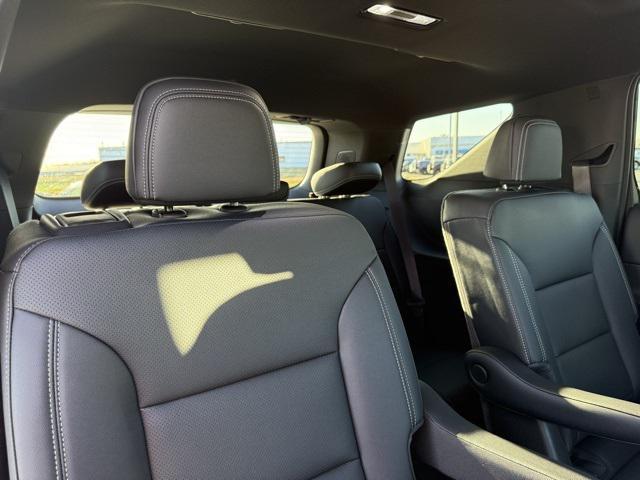 new 2026 Chevrolet Traverse car, priced at $52,145