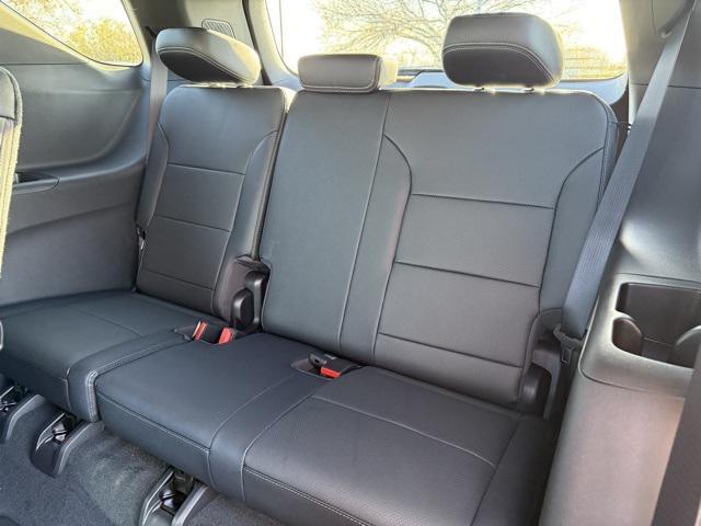 new 2026 Chevrolet Traverse car, priced at $52,145