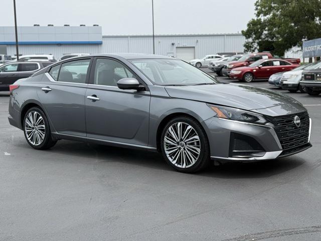 used 2023 Nissan Altima car, priced at $20,609