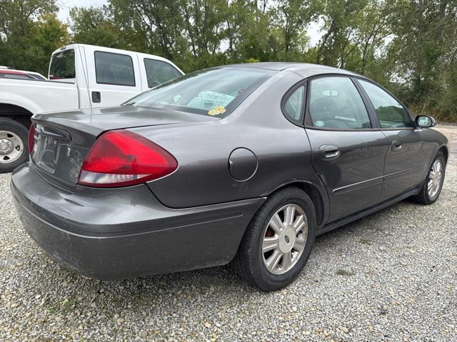 used 2005 Ford Taurus car, priced at $1,400