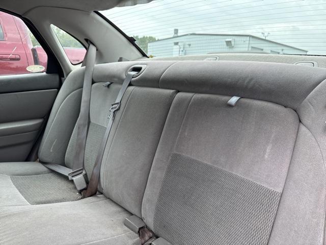 used 2005 Ford Taurus car, priced at $1,400