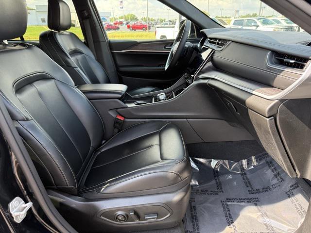 used 2024 Jeep Grand Cherokee car, priced at $33,791