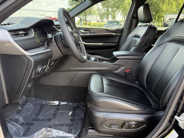 used 2024 Jeep Grand Cherokee car, priced at $33,791