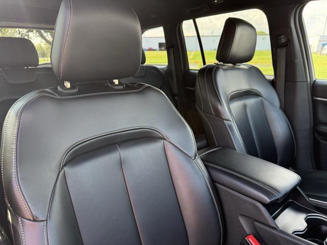 used 2024 Jeep Grand Cherokee car, priced at $33,791