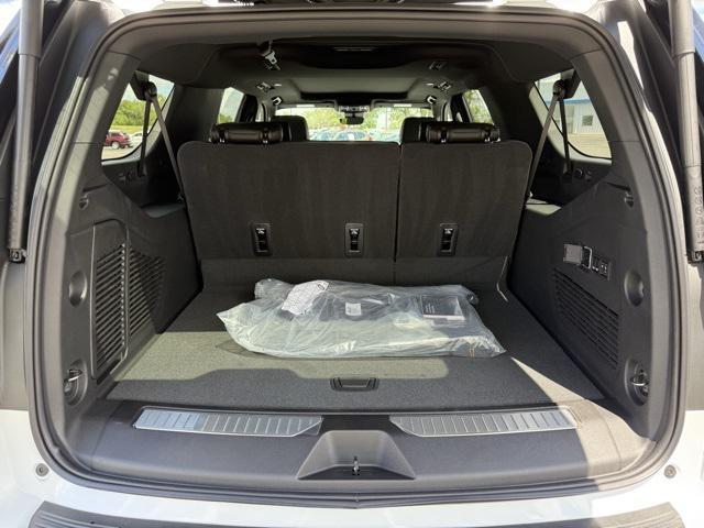 new 2025 Chevrolet Suburban car, priced at $87,590