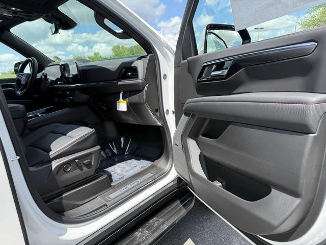 new 2025 Chevrolet Suburban car, priced at $87,590