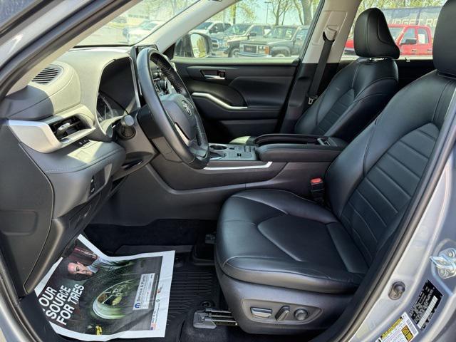 used 2022 Toyota Highlander car, priced at $29,480