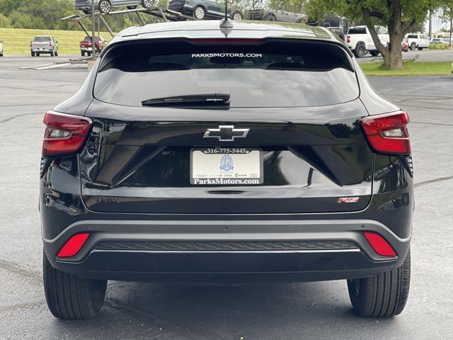 new 2025 Chevrolet Trax car, priced at $24,330