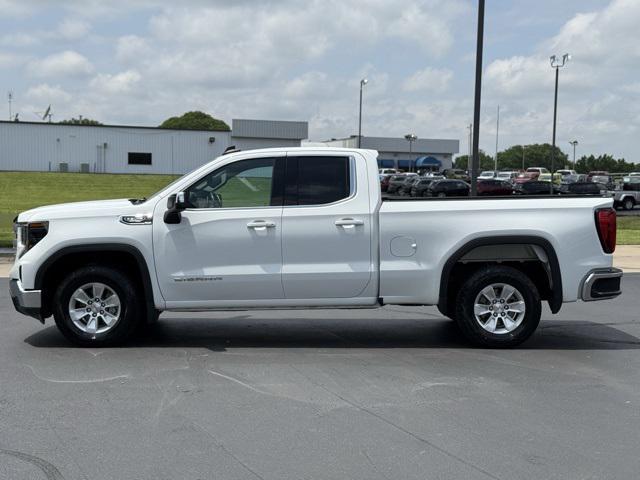 used 2023 GMC Sierra 1500 car, priced at $33,474