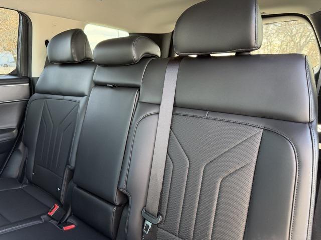 used 2024 Hyundai Santa Fe car, priced at $35,991