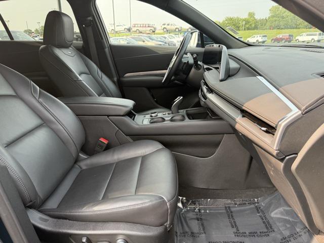 used 2025 Cadillac XT4 car, priced at $34,995
