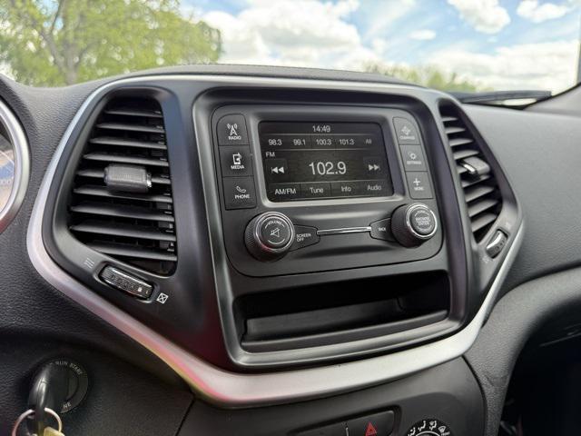 used 2014 Jeep Cherokee car, priced at $6,452