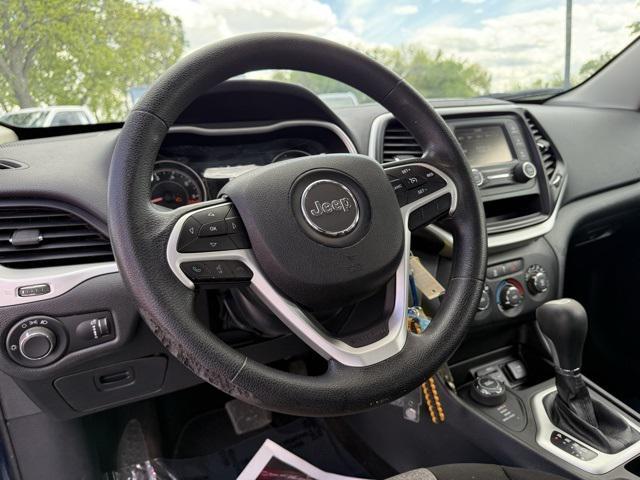 used 2014 Jeep Cherokee car, priced at $6,452