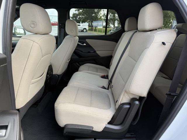 used 2023 Chevrolet Traverse car, priced at $20,995