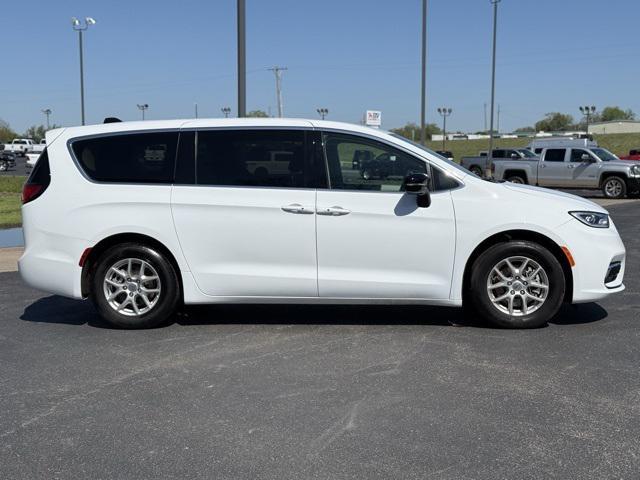 used 2024 Chrysler Pacifica car, priced at $33,721