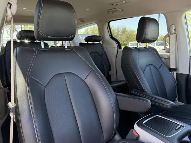 used 2024 Chrysler Pacifica car, priced at $33,721