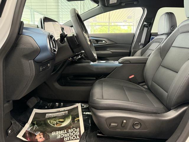 new 2025 Chevrolet Equinox EV car, priced at $44,165