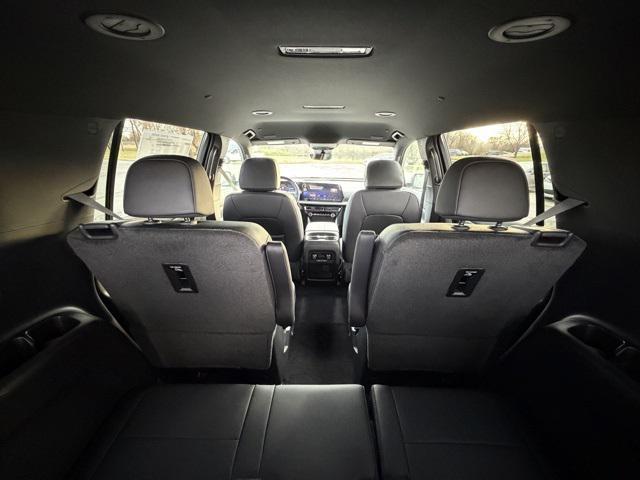 new 2026 Chevrolet Traverse car, priced at $51,675