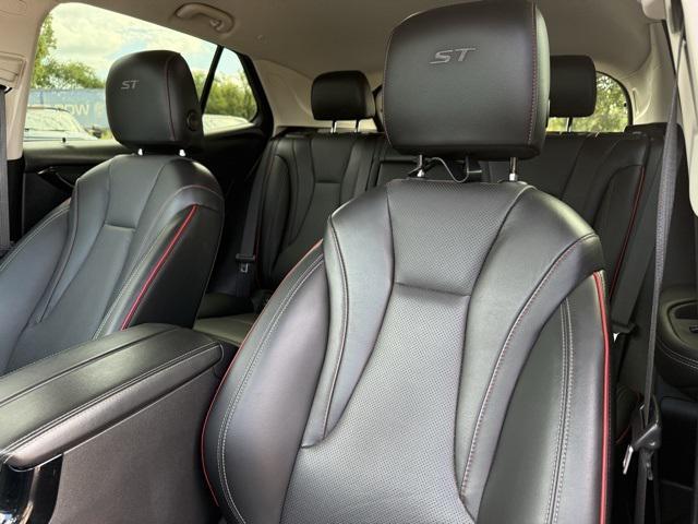 used 2023 Buick Envision car, priced at $23,777