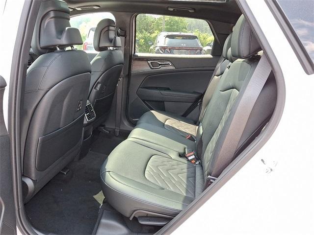 new 2025 Kia Sportage car, priced at $35,755