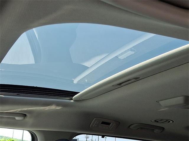 used 2022 Kia Carnival car, priced at $35,795