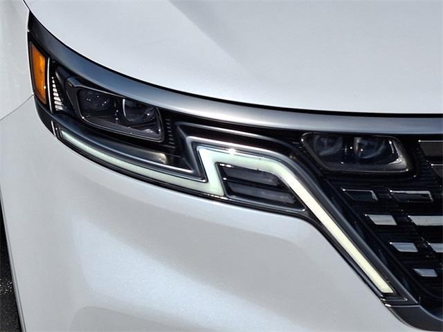 used 2023 Kia Carnival car, priced at $38,824