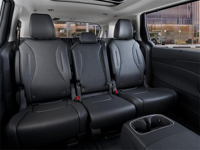 new 2026 Kia Carnival Hybrid car, priced at $55,285