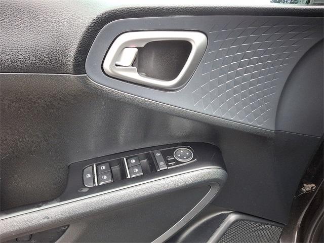 used 2021 Kia Soul car, priced at $16,874