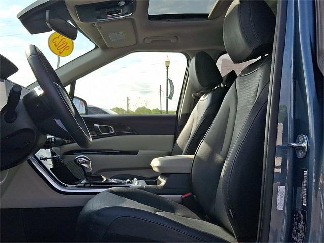 used 2023 Kia Carnival car, priced at $42,182