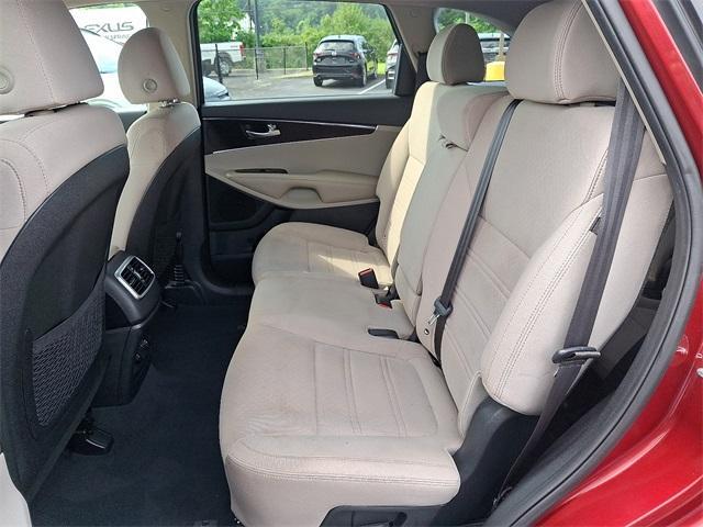 used 2019 Kia Sorento car, priced at $16,508