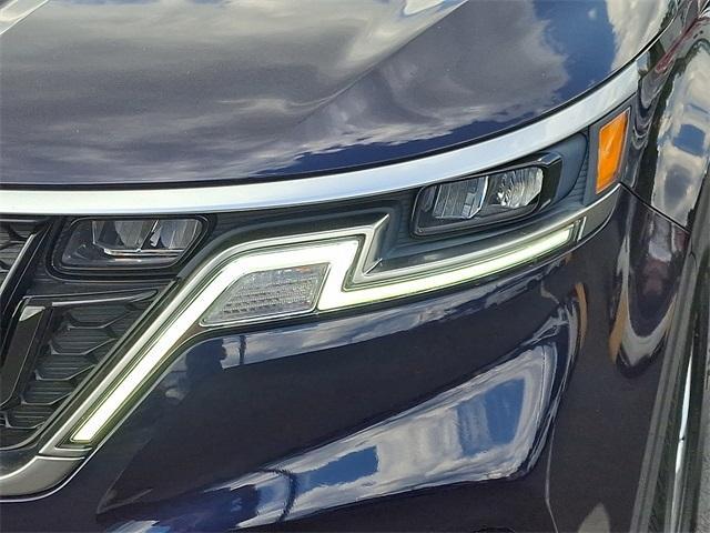 used 2024 Kia Carnival car, priced at $33,985