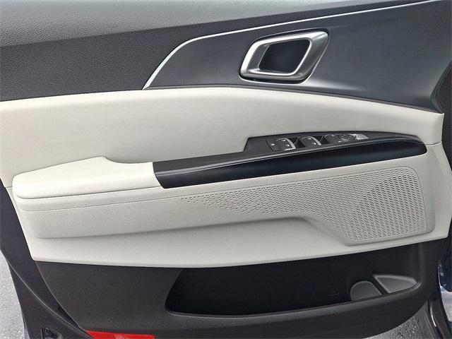 used 2024 Kia Carnival car, priced at $33,985