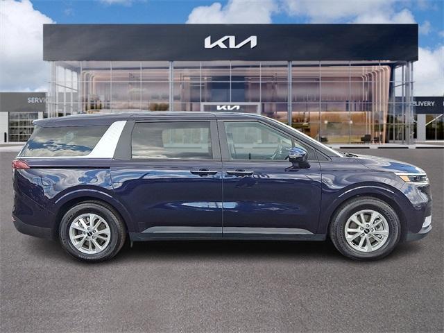 used 2024 Kia Carnival car, priced at $33,985