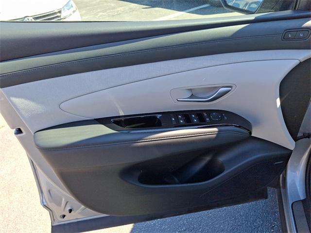 used 2025 Hyundai TUCSON Hybrid car, priced at $39,514
