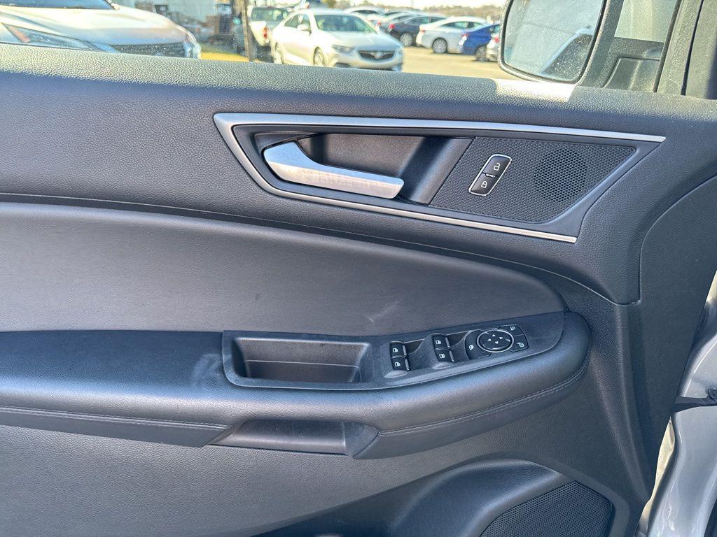 used 2023 Ford Edge car, priced at $22,351