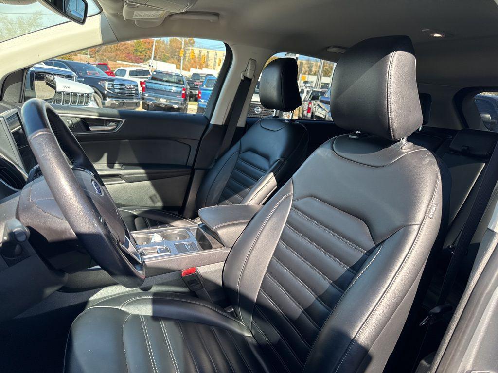 used 2023 Ford Edge car, priced at $22,351