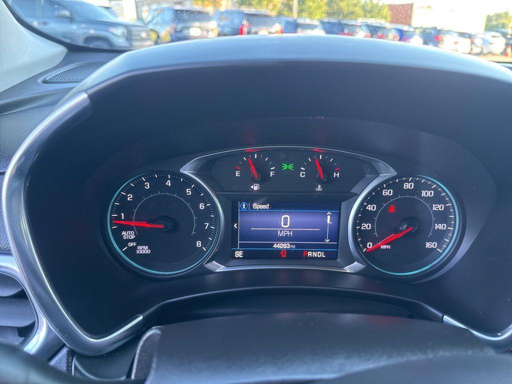 used 2022 Chevrolet Equinox car, priced at $18,879