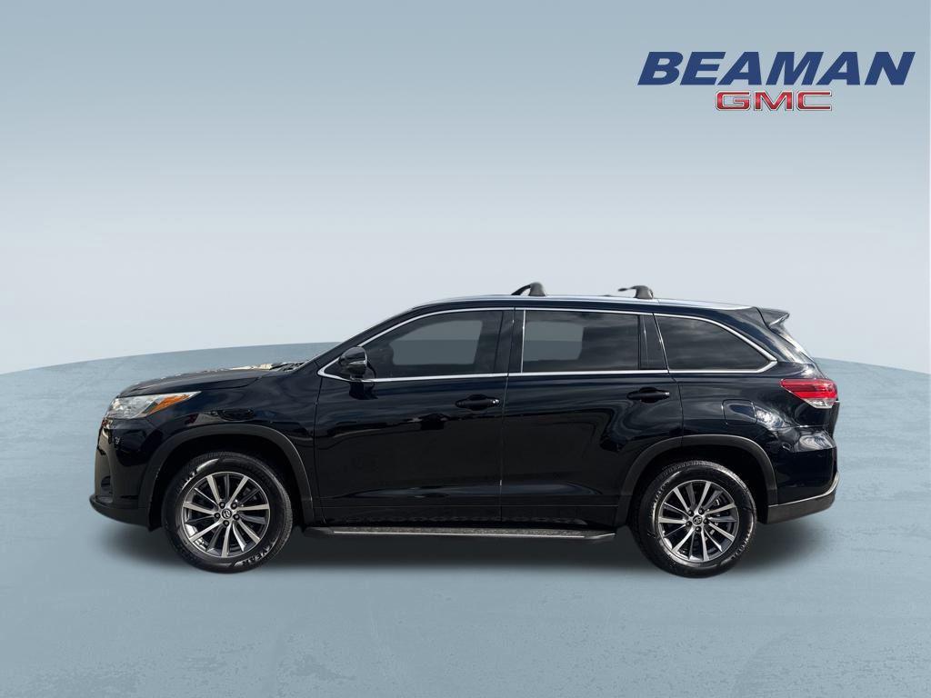 used 2017 Toyota Highlander car, priced at $18,924