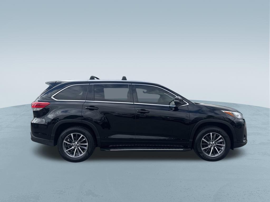 used 2017 Toyota Highlander car, priced at $18,924
