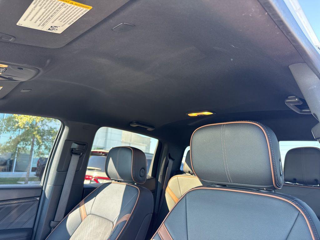 used 2023 GMC Canyon car, priced at $39,949
