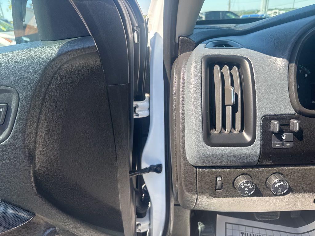 used 2022 Chevrolet Colorado car, priced at $32,995