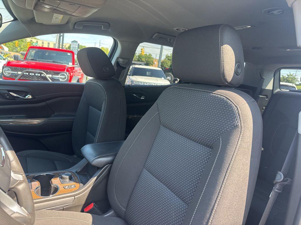 used 2023 GMC Acadia car, priced at $26,127