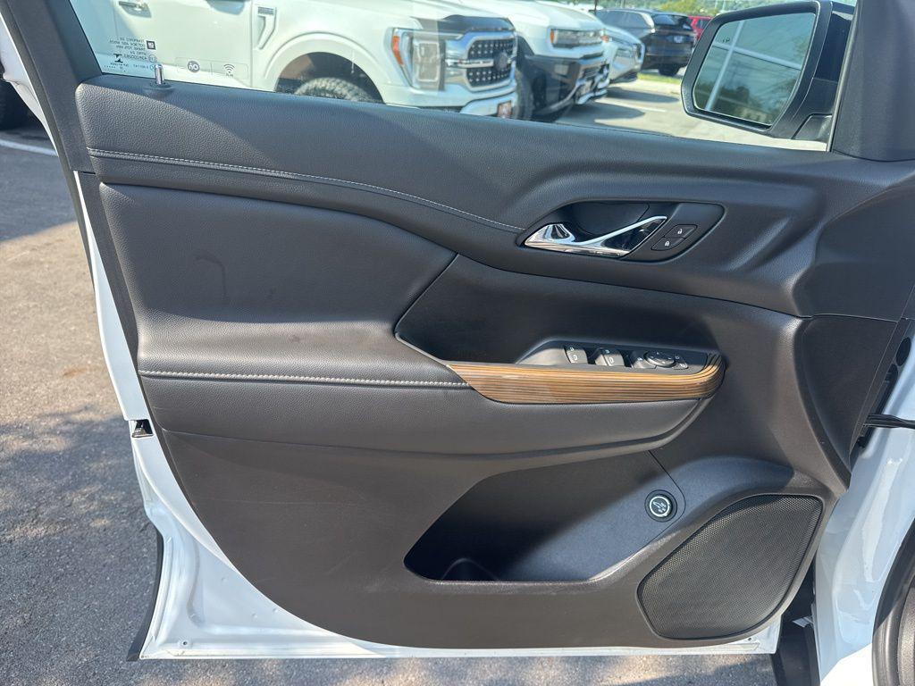 used 2023 GMC Acadia car, priced at $26,127