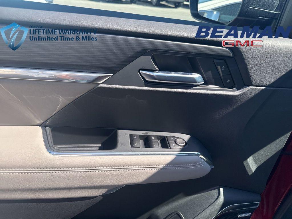 new 2025 GMC Acadia car, priced at $44,040