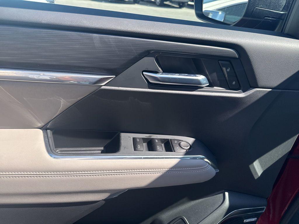 new 2025 GMC Acadia car, priced at $44,040