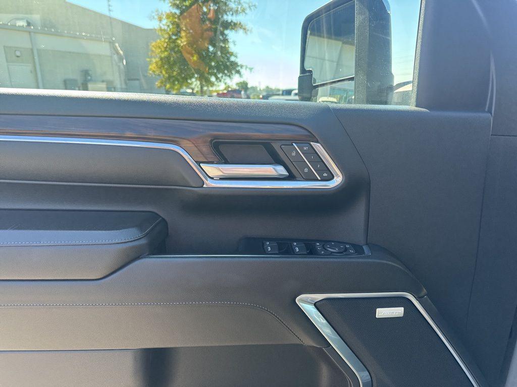 used 2024 GMC Sierra 2500 car, priced at $66,507
